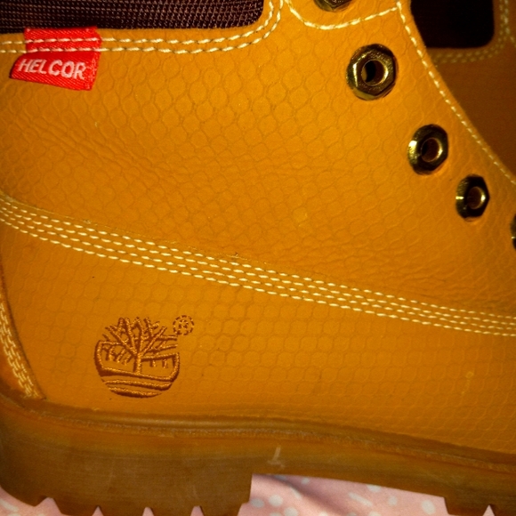 Shoee - Picture 1 of 3